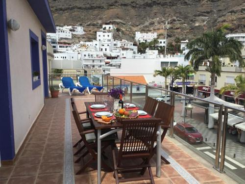 Playa de Mogan Apartment | BEACH SIDE