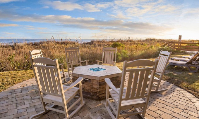 Windy Hill Resort | Beach Side Resort perfect location with indoor/outdoor Pools