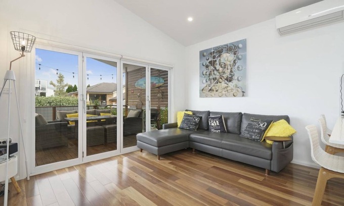 Ettalong Beach House | BEACH ST COTTAGE @ ETTALONG