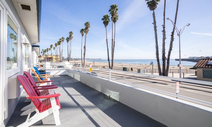 Westside Santa Cruz Hotel | Beach Street Inn and Suites