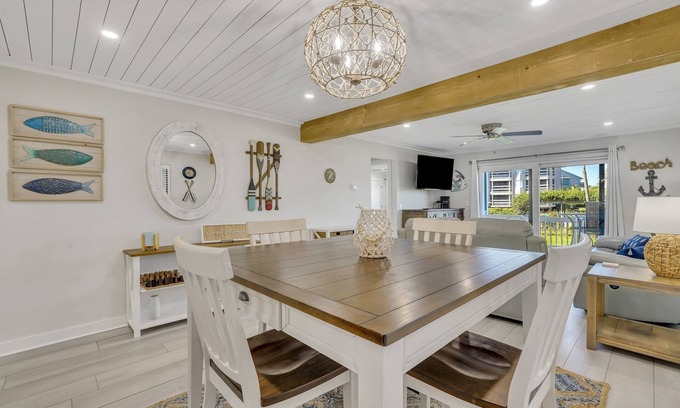 Saint Helena Island Condo | Beach Therapy! - Condo on Harbor Island, E Building
