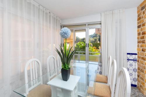 El Moncayo Apartment | Beach Time by Fidalsa