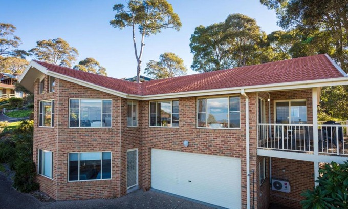 North Narooma House | Beach Views of North Narooma