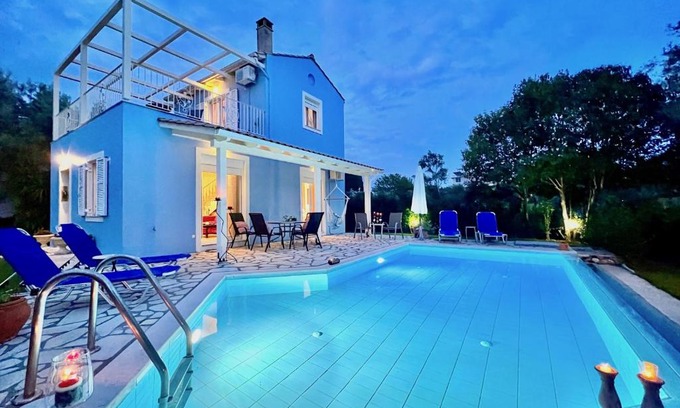 Lefkada Town Villa | Beach Villa Iolis with private pool by DadoVillas