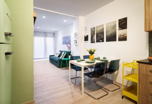 Potamos tis Germasogeias House | Beach Walk - Central, Cool, Cute, Convenient