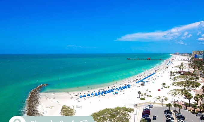 Clearwater Beach House | Beachcomber Beach House - Weekly Rental Just Steps To White Sand Beach! 2 Bedroom Home by Redawning