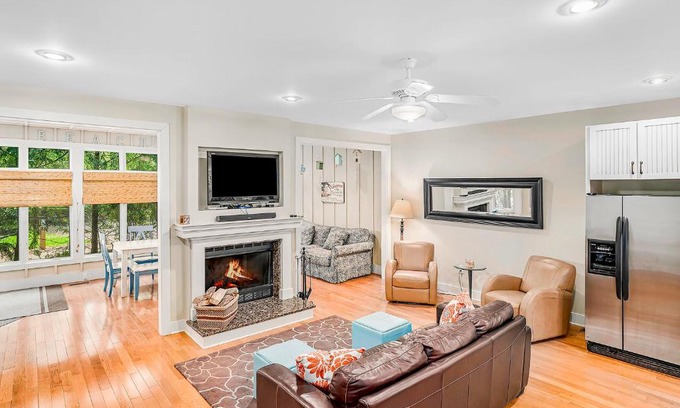 Union Pier House | Beachcomber Cottage