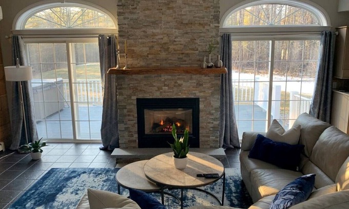 Arundel House | Beaches, Town and Eastern Trail within minutes!