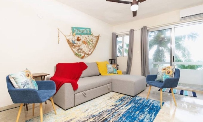 Alfredo V. Bonfil Apartment | Beachfront 1BR - Stunning Views - Near Hotel Zone & Isla Mujeres Ferry