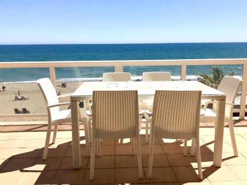 La Cala de Mijas Apartment | BEACHFRONT APARTMENT In LA CALA DE MIJAS
