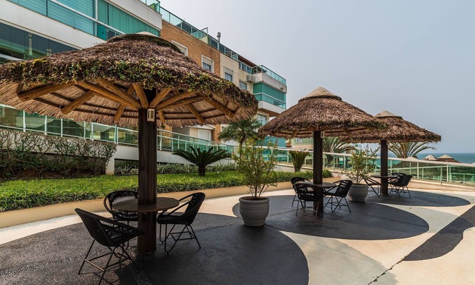 Santinho Apartment | Beachfront Apartment w/View Beach Santinho Asr204