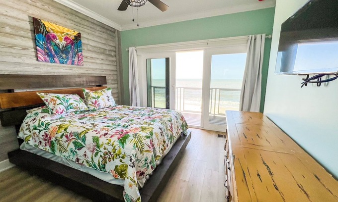 Mexico Beach House | Beachfront-Beachfront- Driftwood Yard