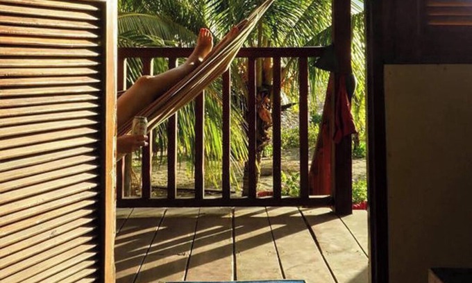Poneloya House | Beachfront bungalow: sea, garden and mountain views