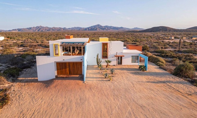La Ribera Villa | Beachfront Community - Villa 8 Guests