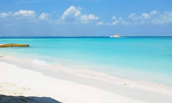 Playacar Fase I Condo | Beachfront Condo in Playacar Stunning Ocean Views 7105