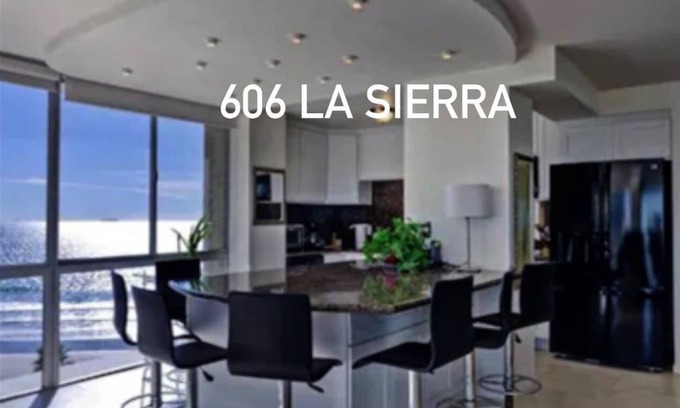 Coronado Condo | Beachfront Coronado Shores Condo adjacent Hotel Del Coronado