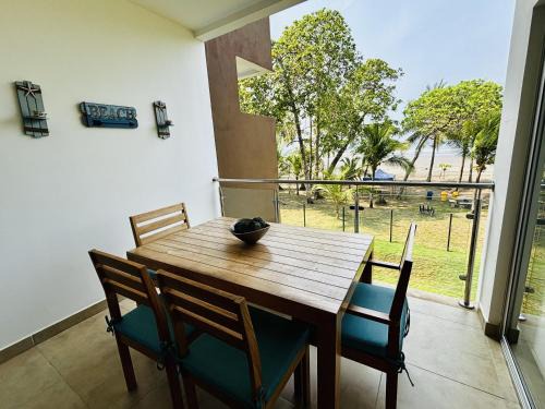 Bejuco Apartment | Beachfront Getaway, AC, Pools and Sunset Views