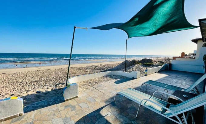 Las Conchas House | Beachfront Jasibe house