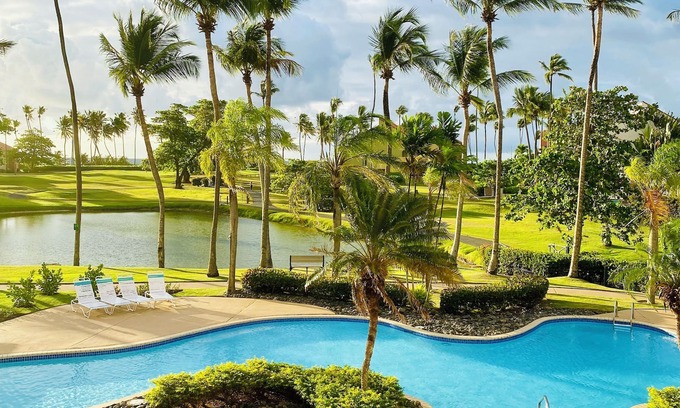 Candelero Abajo Apartment | Beachfront Modern Studio next to Wyndham Hotel