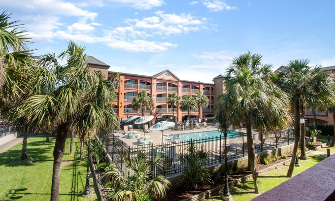Galveston Hotel | Beachfront Palms Hotel Galveston