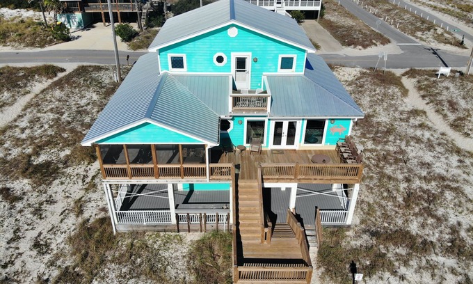 Surf Side Shores House | Beachfront, Pet Friendly w/Amazing views