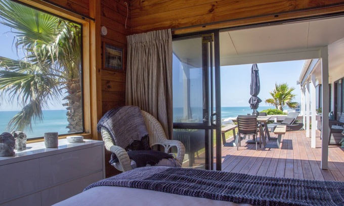 Pukehina House | Beachfront quality and views forever.