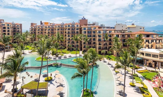 Flamingos Hotel | Beachfront Resort w/Luxurious Amenities-Villa Del Palmar Flamingos Resort & Spa
