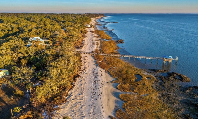 Saint Helena Island House | Beachfront Paradise w/Dock