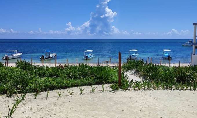 Puerto Morelos Villa | Beachfront Villa in Puerto Morelos