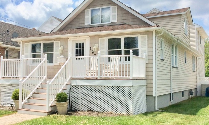 Belmar House | Beachin’ in Belmar!