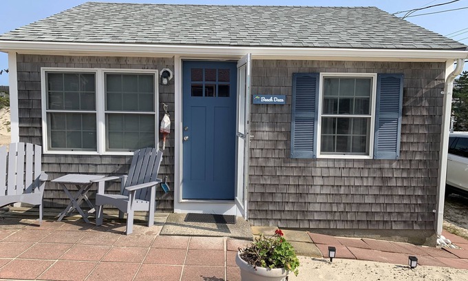 East Sandwich Cottage | Beachland L - Cozy East Sandwich getaway, steps from beach