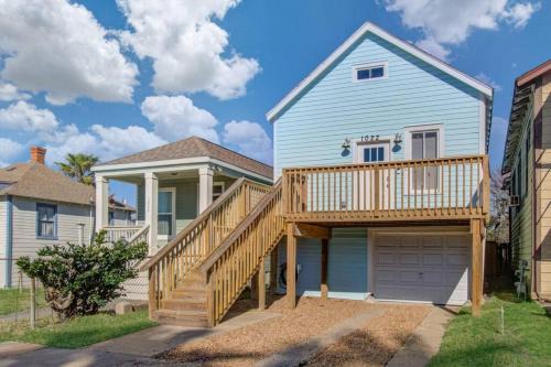 San Jacinto House | Beachlife