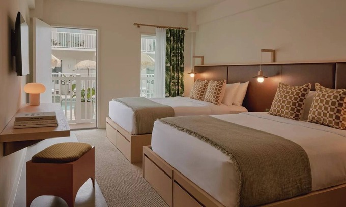 San Jacinto Hotel | Beachside 2 Queen Beds w/Rooftop Bar + Pool Access