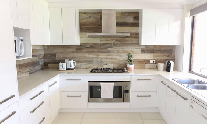 Seaford House | Beachside Base ~ Seaford - Private Family Coastal Retreat - 5 Min Stroll To Moana Beach