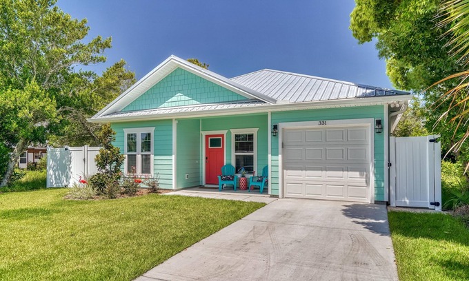 Laguna Beach House | Beachside Bungalow 3 Blocks from Private Beach! Just 3 miles to Pier Park!