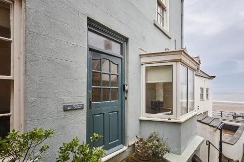 Sandsend House | Beachside Cottage