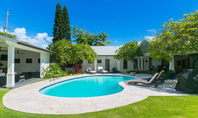 Kailua House | Beachside π Family, vacation home with pool πΊ NO CLEANING FEE!