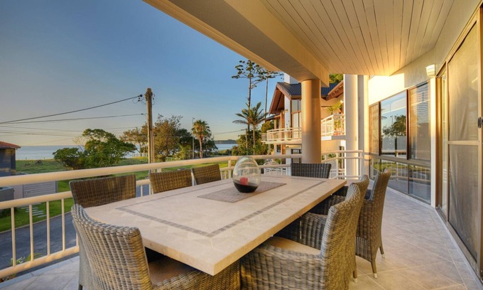 Sapphire Beach House | Beachside Manor - Stunning 6-bedroom, 3-bathroom home in an exclusive, absolute beachfront location