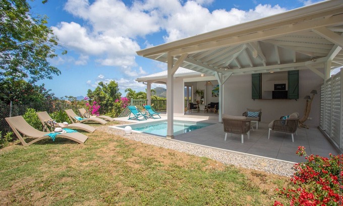 Sainte-Anne Villa | Beachside