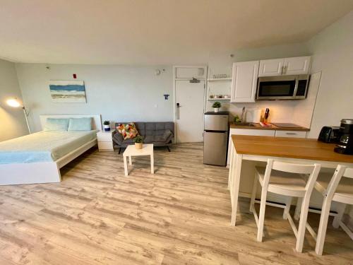 Lenox Park Apartment | Beachside Studio w Ocean View Steps to the Sand