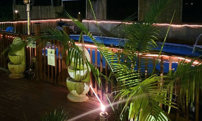 Cliftondale House | 🏖️ BeachTheme Vaca Pool/Hottub♨ Fire Pit and Theater In Atlanta 15min fr Arpt