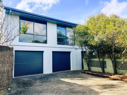 Warrnambool House | Beachview Bungalow Warrnambool