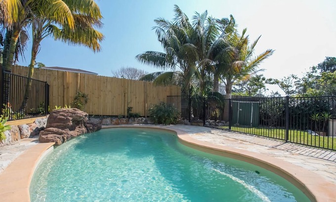 Mollymook Beach House | Beachwood House at Mollymook Beach