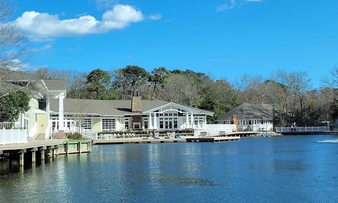 Sea Scape Condo | Beachwoods - 2BR/3BA - Great Pools and Amenities!