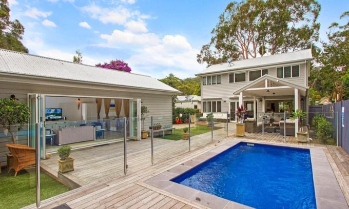 Pearl Beach House | Beachworth - Wifi & Pet Friendly