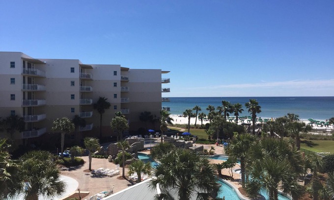 Fort Walton Beach Resort | ~BEACHY~2 KING suite! Amazing Gulf AND Pool View-FREE Premium Beach Service