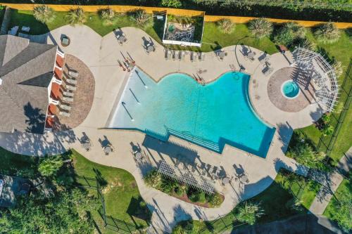 Gulfport House | Beachy Villa! Just Renovated, Pools, 2 Min to the Beach