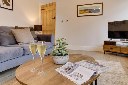 Snainton House | Beam End Snainton - Modern 2-bedroom Stone Cottage