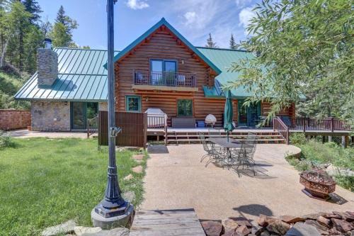 Deadwood House | Bear Butte Gulch Lodge