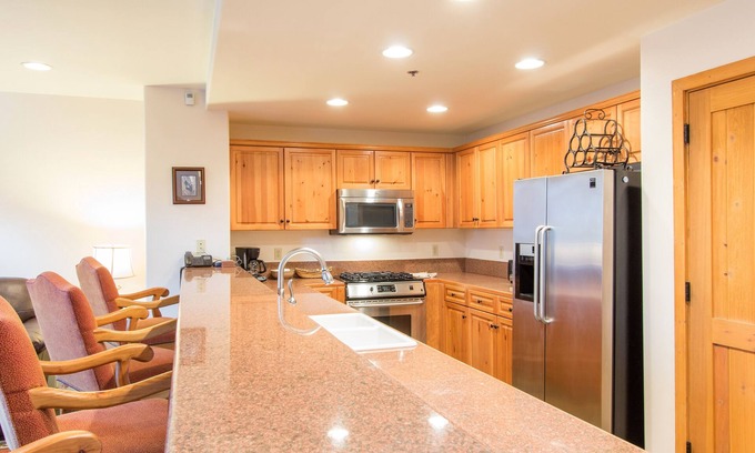 Mountain Village Condo | Bear Creek Lodge 208 2 Bedroom Condo by Alpine Lodging Telluride
